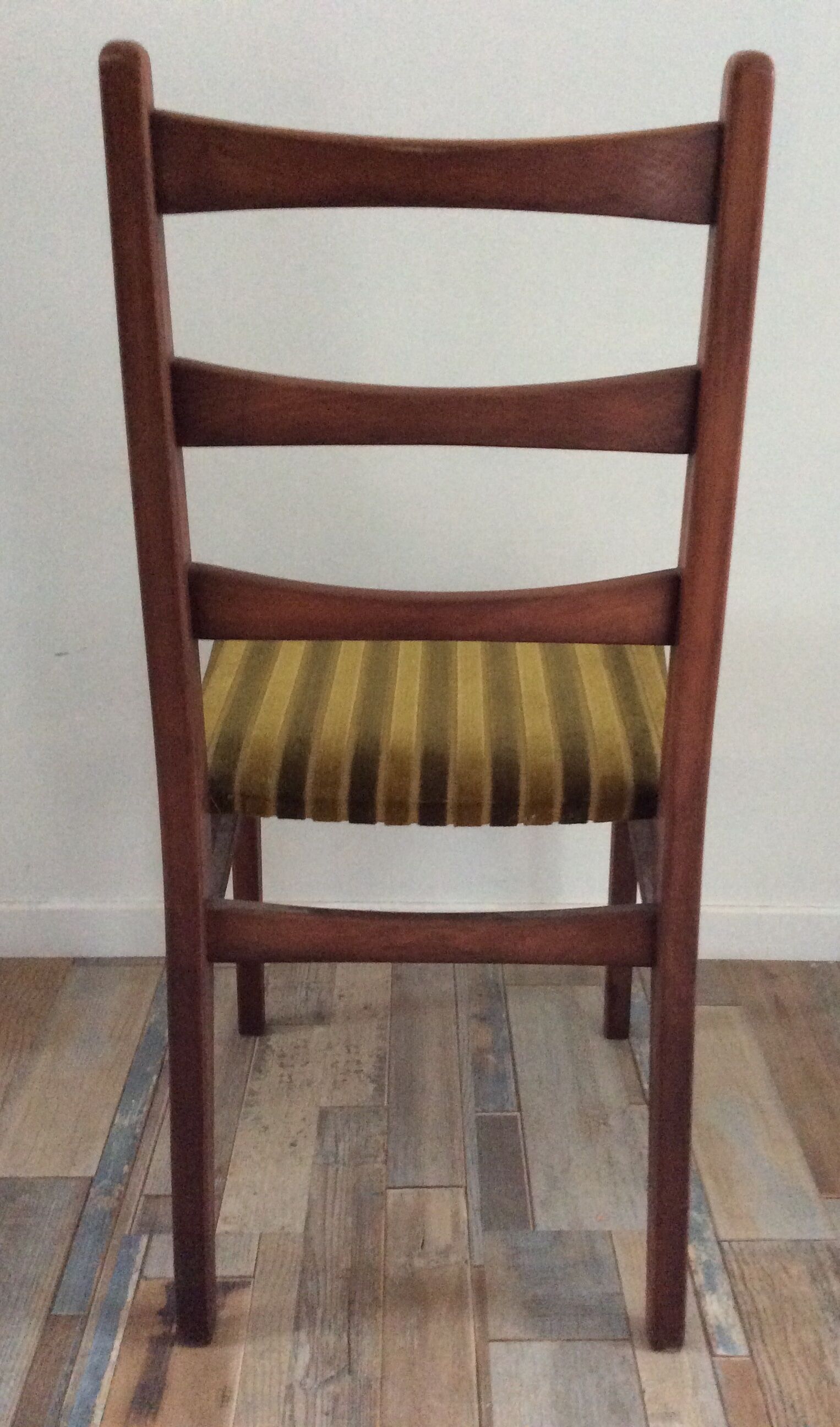 Chaise scandinave assise velours vintage