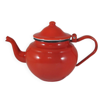 Vintage teapot coffee maker in red enameled metal