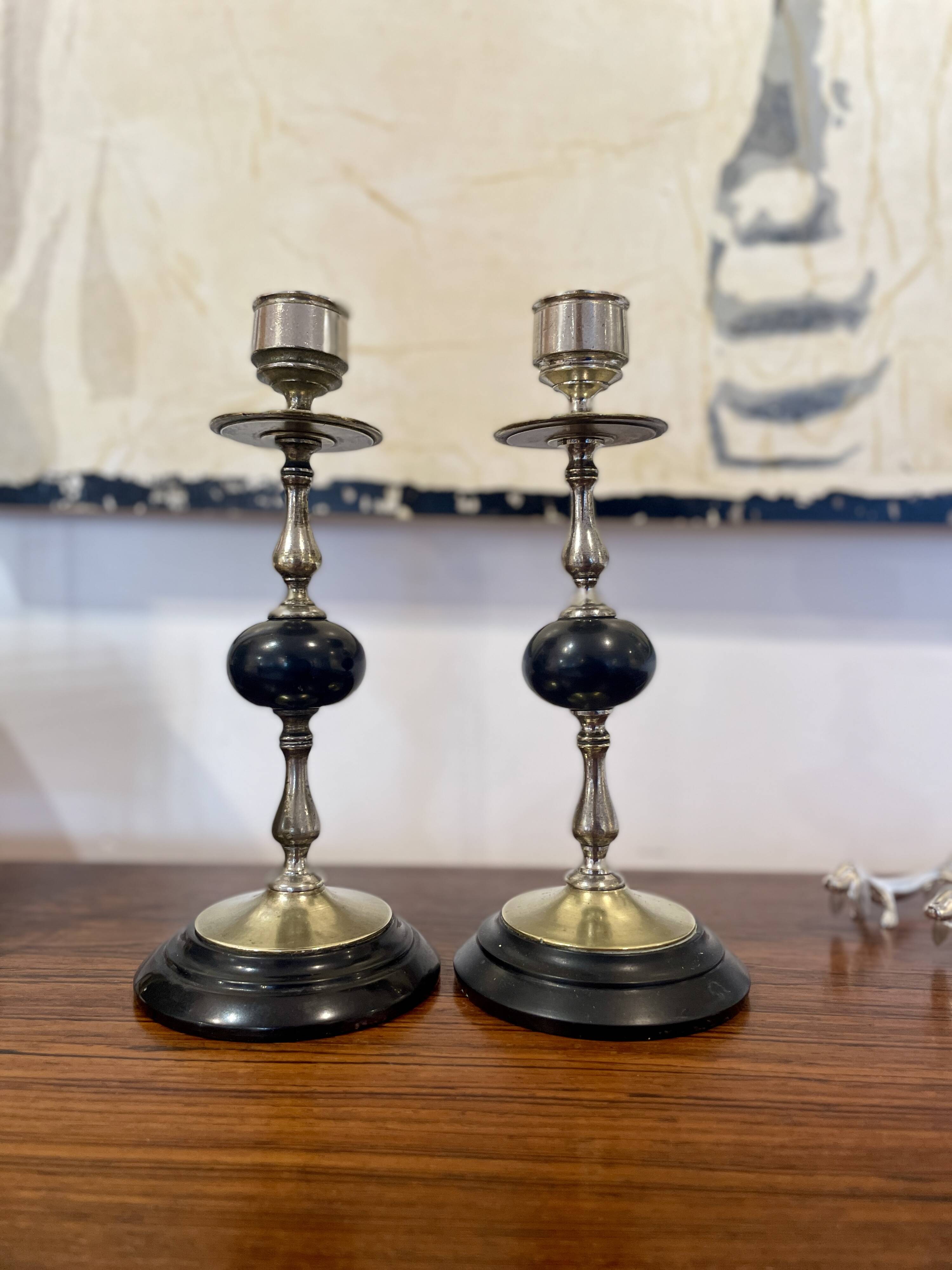 Pair of Napoleon III candlesticks in brass and black marble.