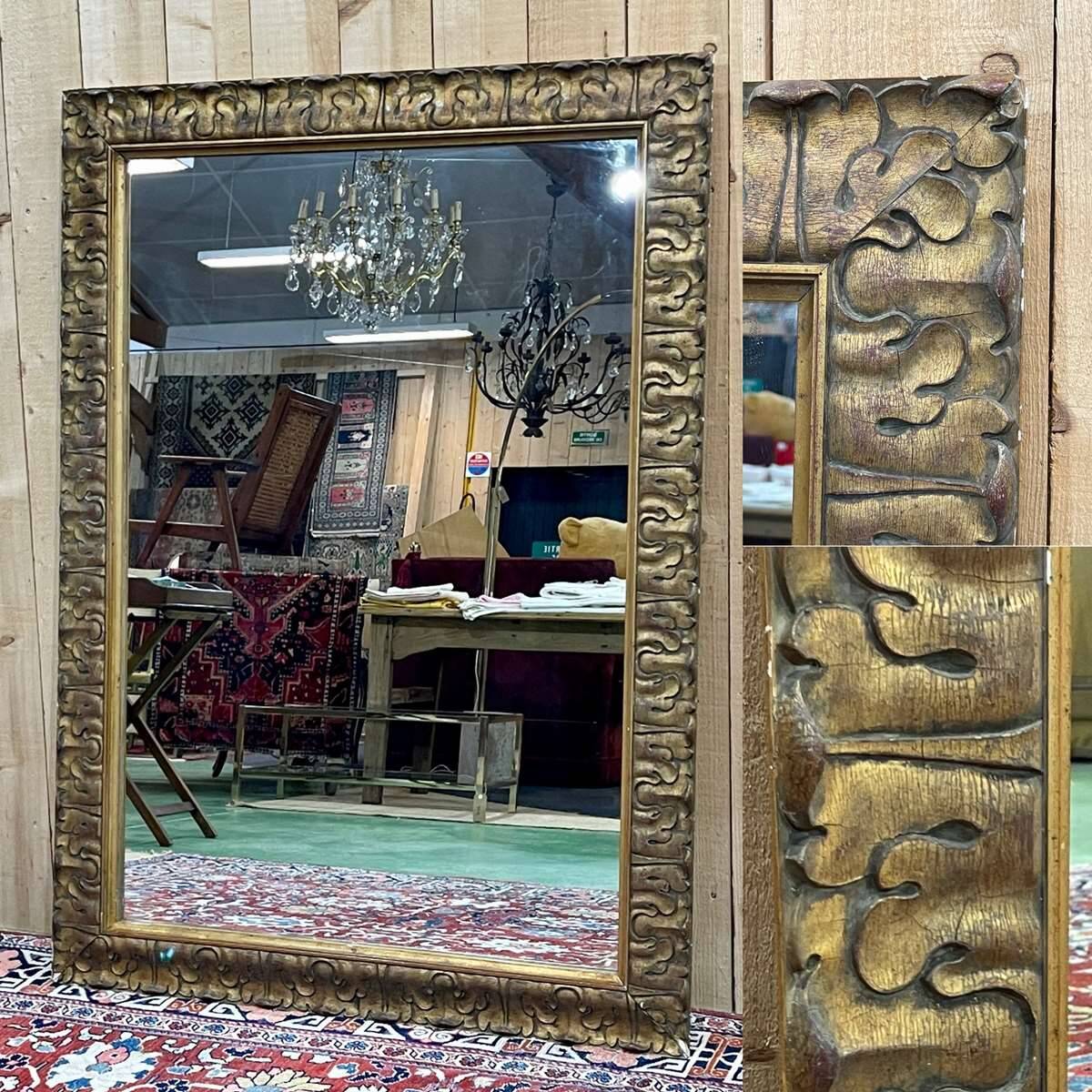 Gilded mirror from the 1930s - 1m09x1m48.