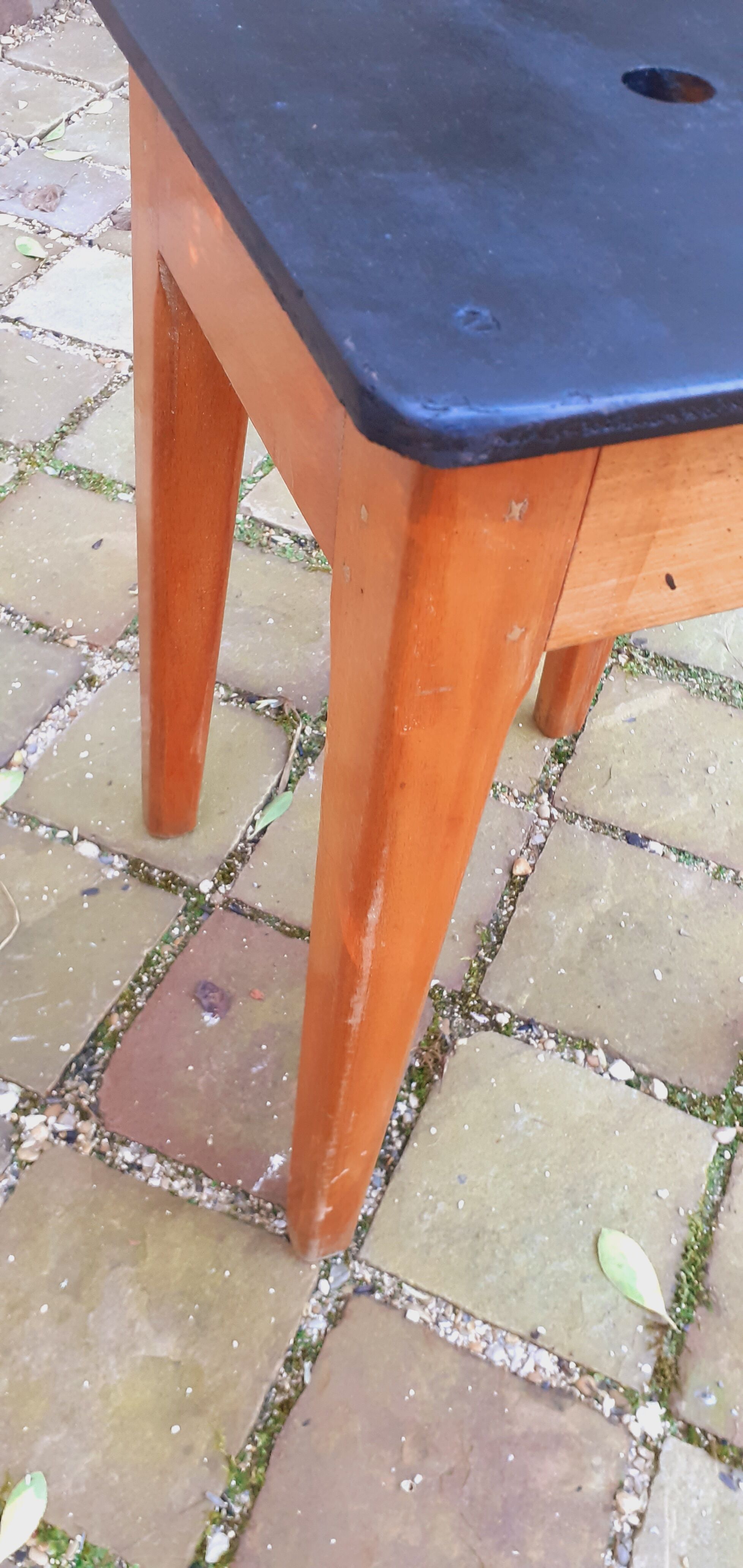 Stool year 50