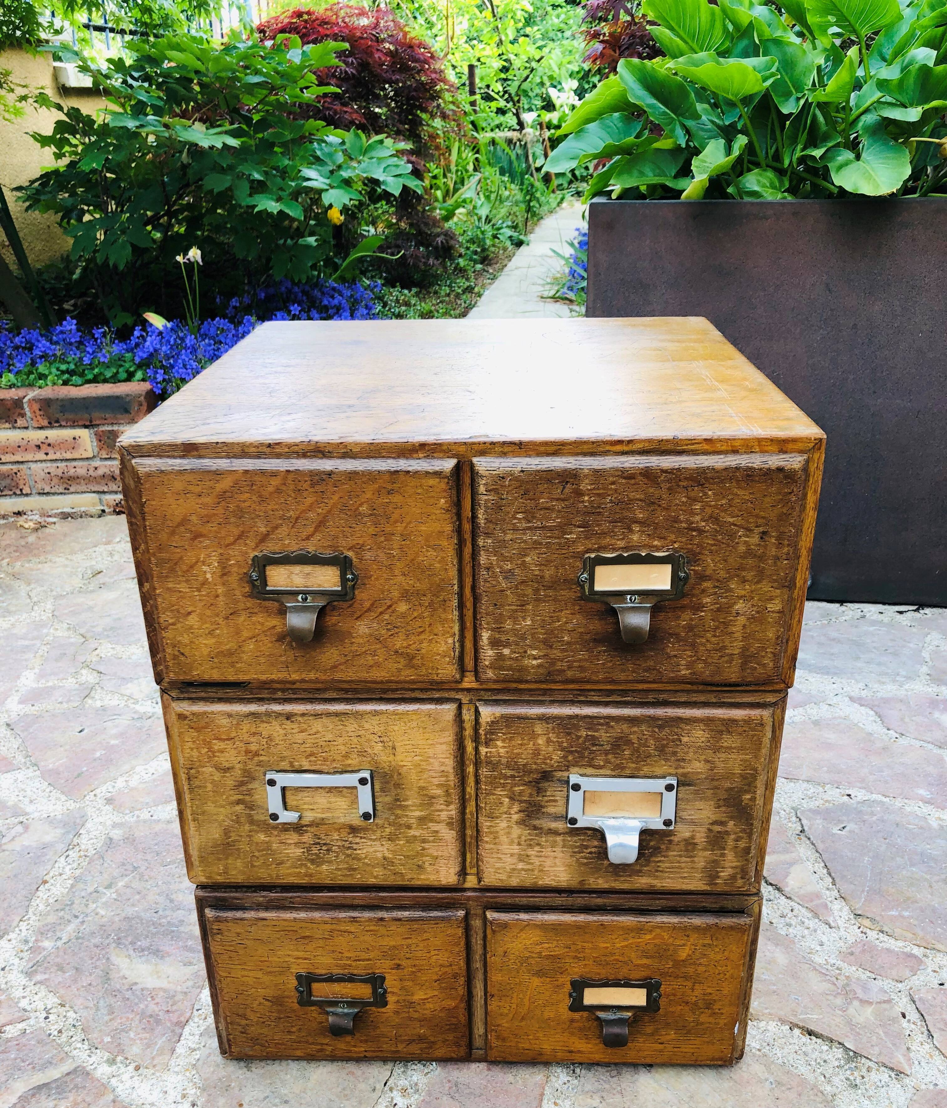 3 Casiers industriels à deux tiroirs en bois