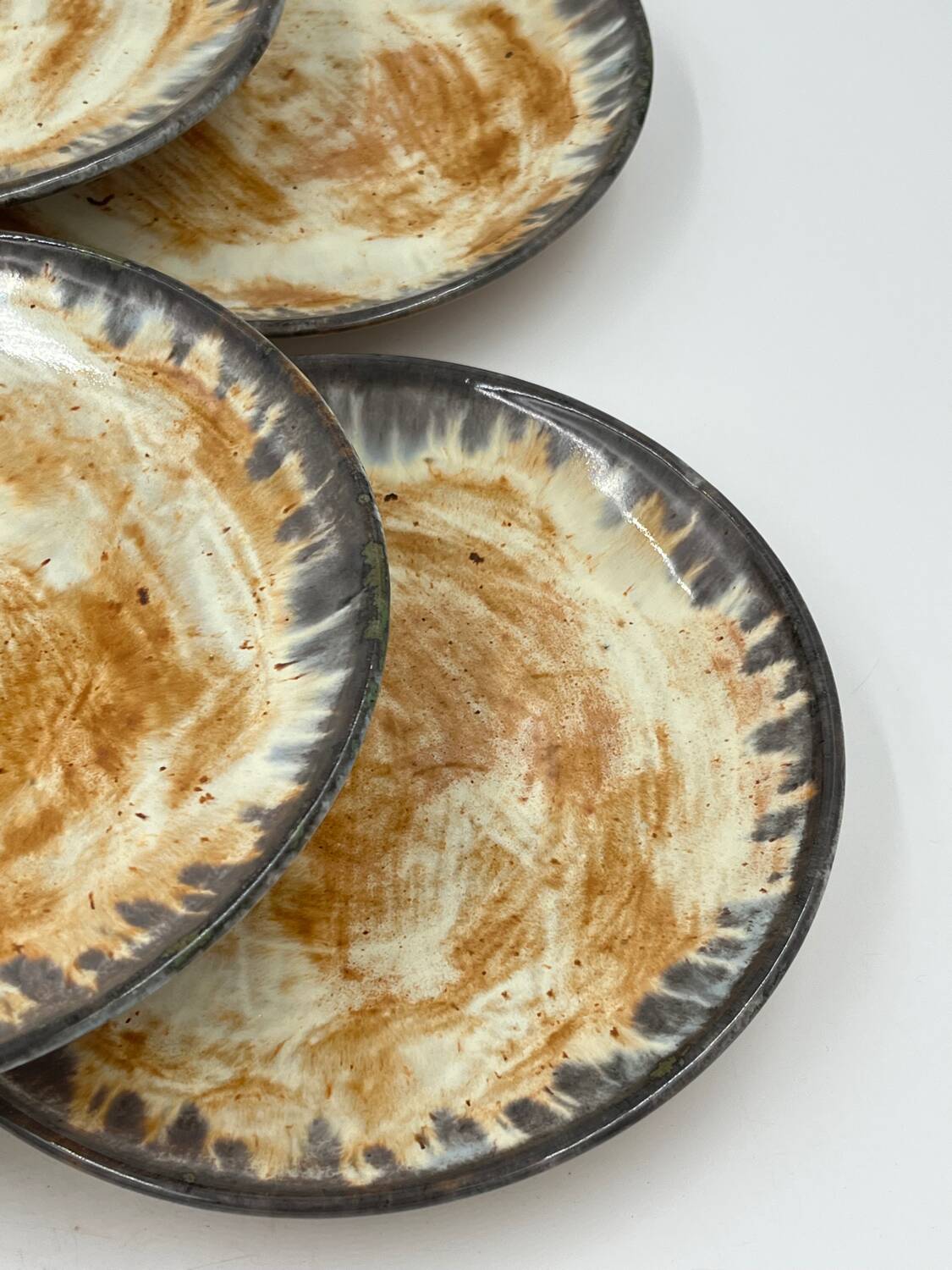 Red earthenware dessert plate