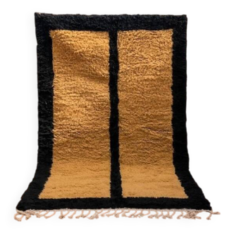 Handmade Berber rug 250cm x 150cm