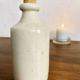 Trio de bouteilles en grès vernissées blanc crème