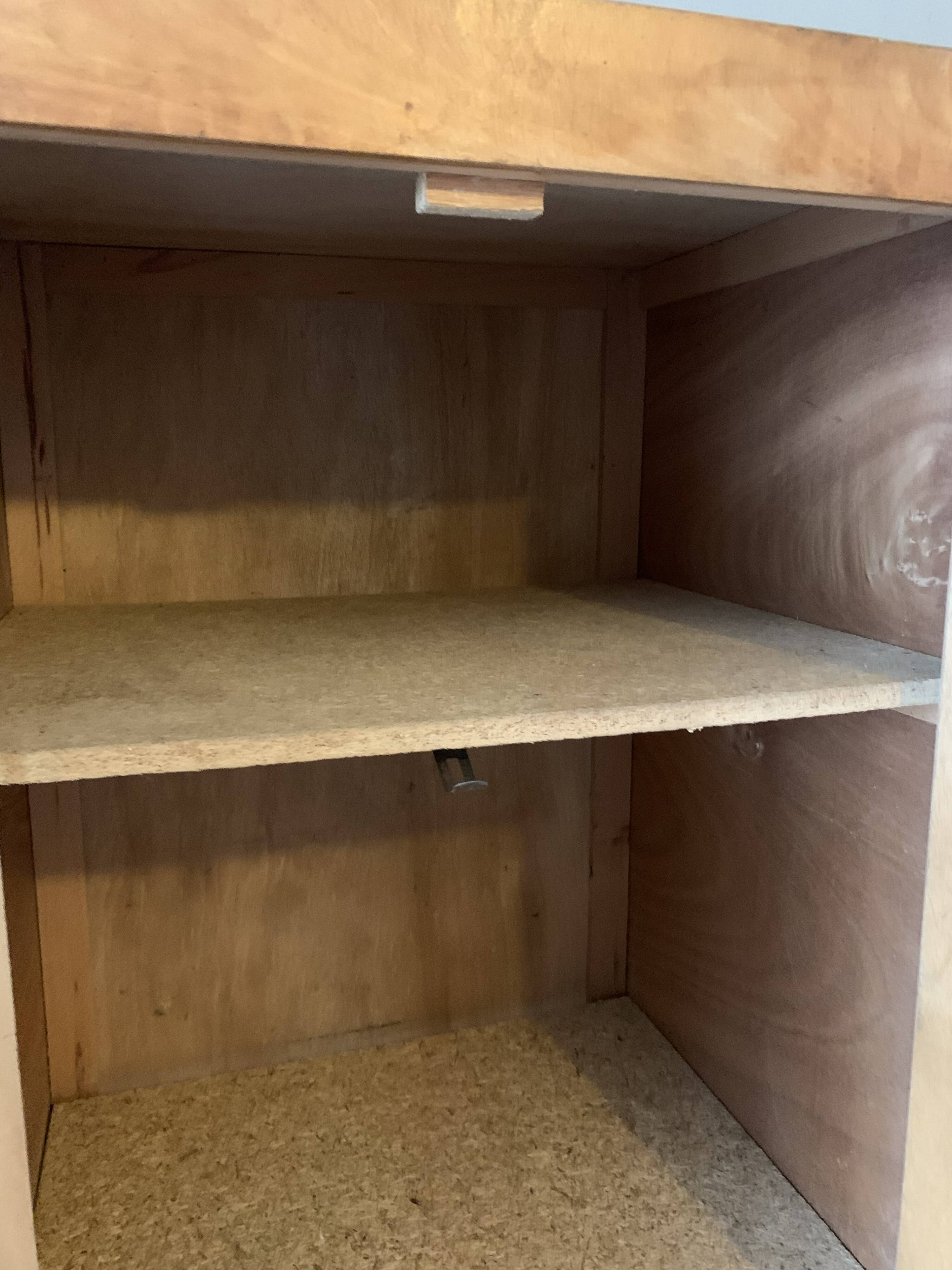 Bonnetière / armoire parisienne des années 50