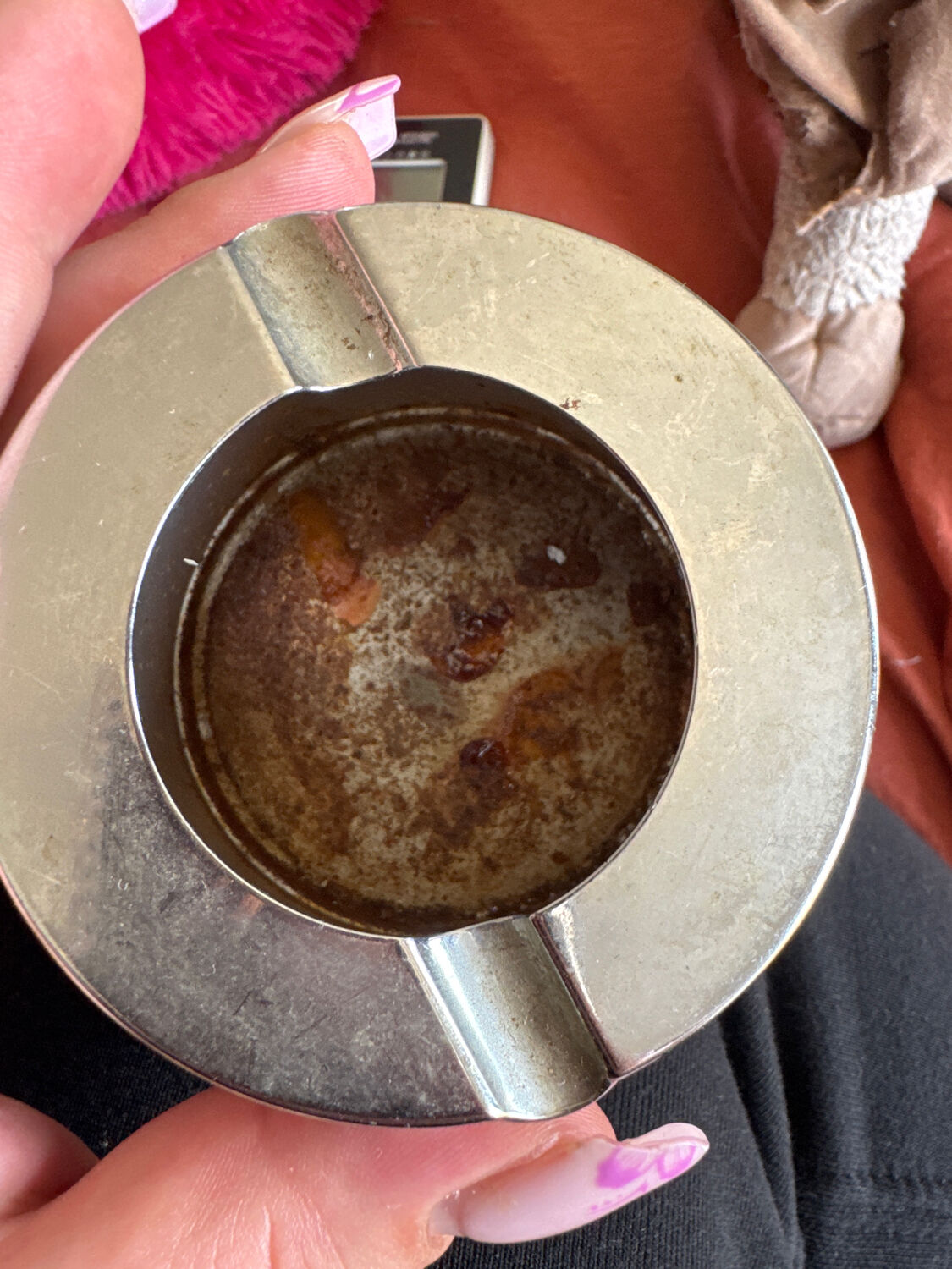 Vintage table set: lighter + marine-themed pots – retro style