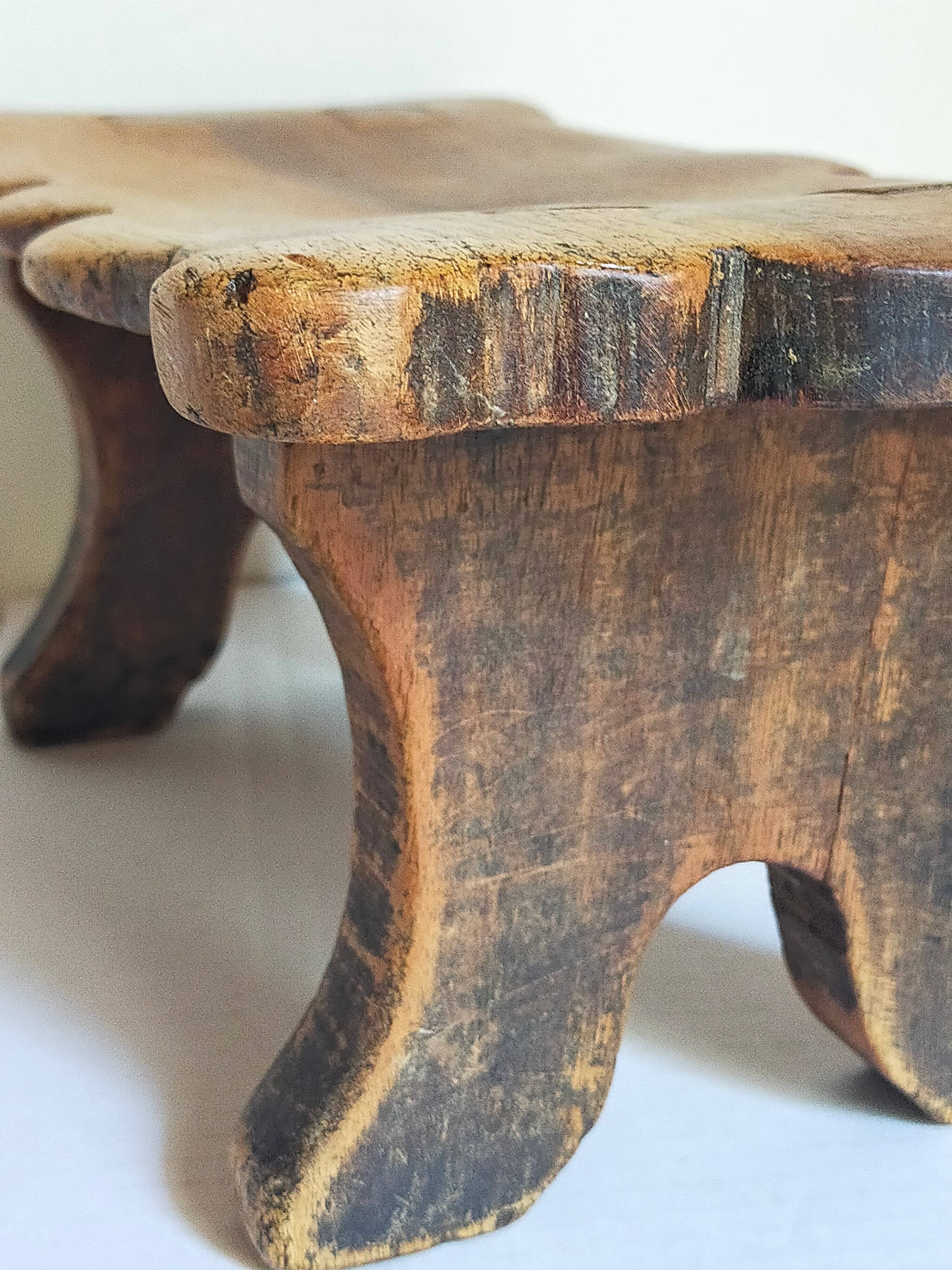 Old footstool in solid wood 19th century