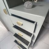 Asymmetrical cabinet