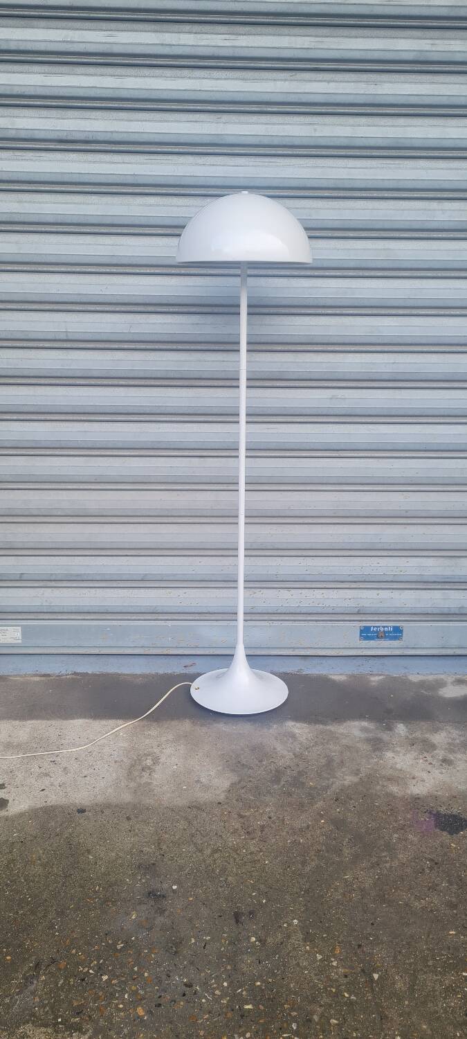 Lacquered metal floor lamp from the 80s