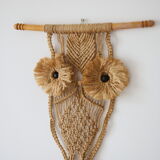 Owl wall weaving in macramé