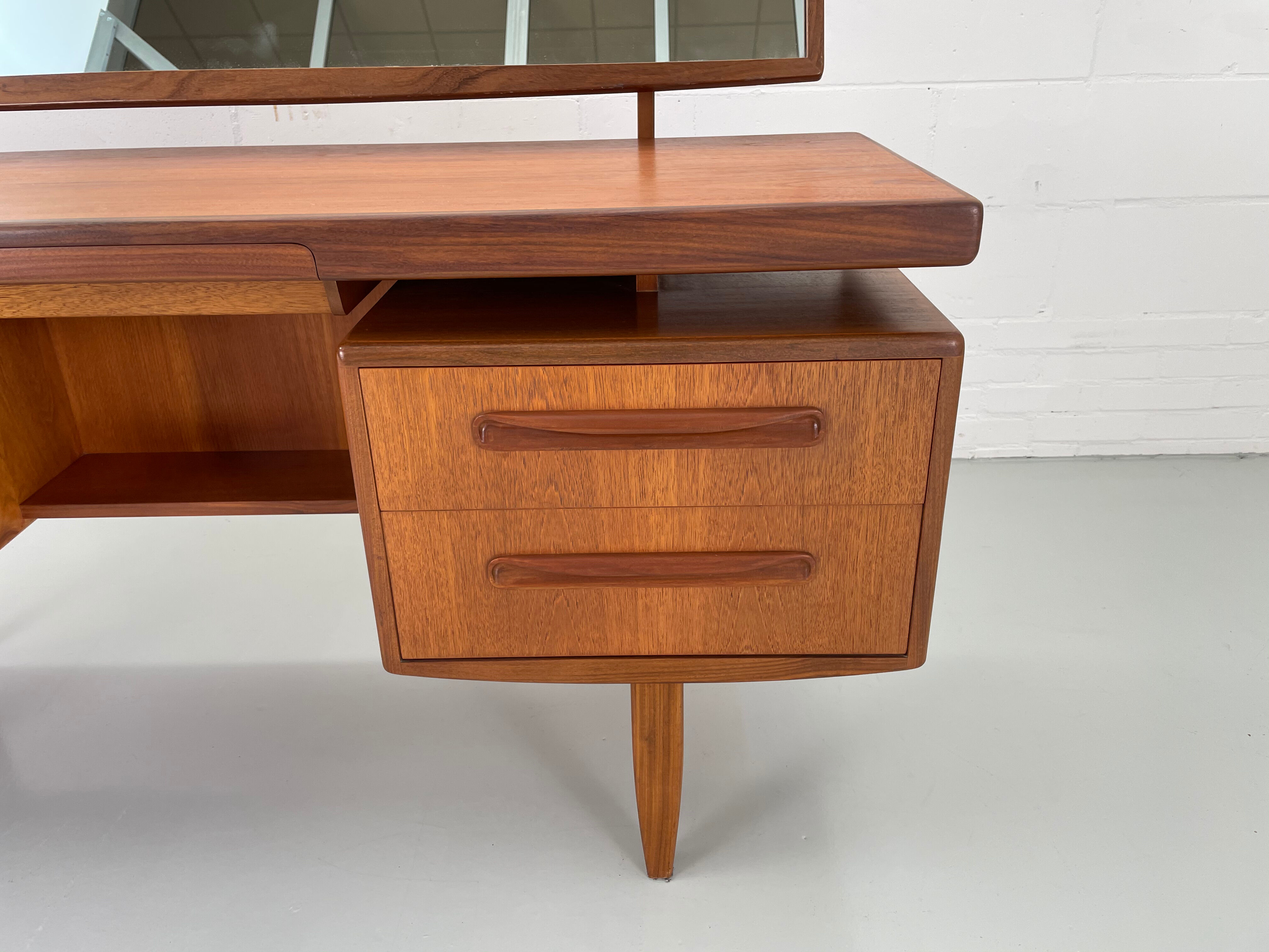 G-Plan dressing table by V.Wilkins