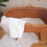 Bed for babies in rattan and wicker