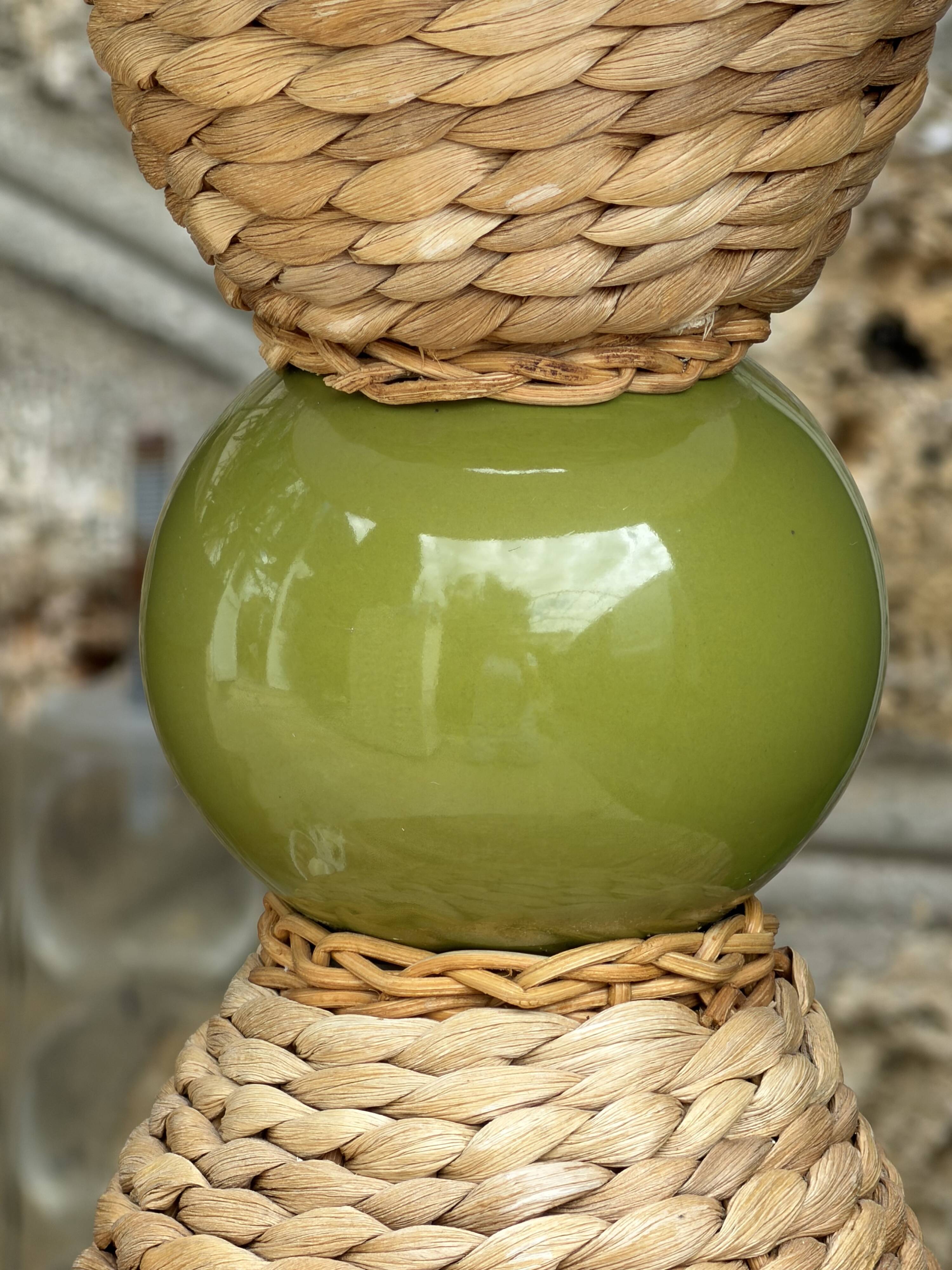 Large vintage sculptural lamp from the 60s/70s – olive green ceramic & very fine fibres.