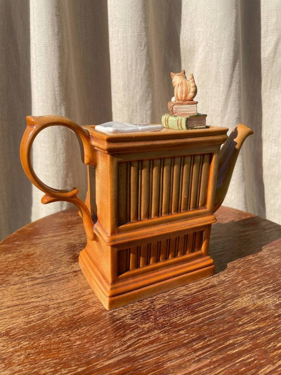 Paul Cardew and Peter Fagan teapot in barbotine.