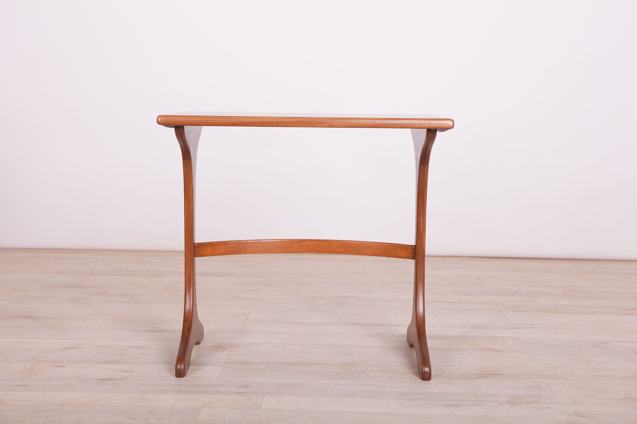 Teak pull out tables by Victor Wilkins for G-Plan, 1970