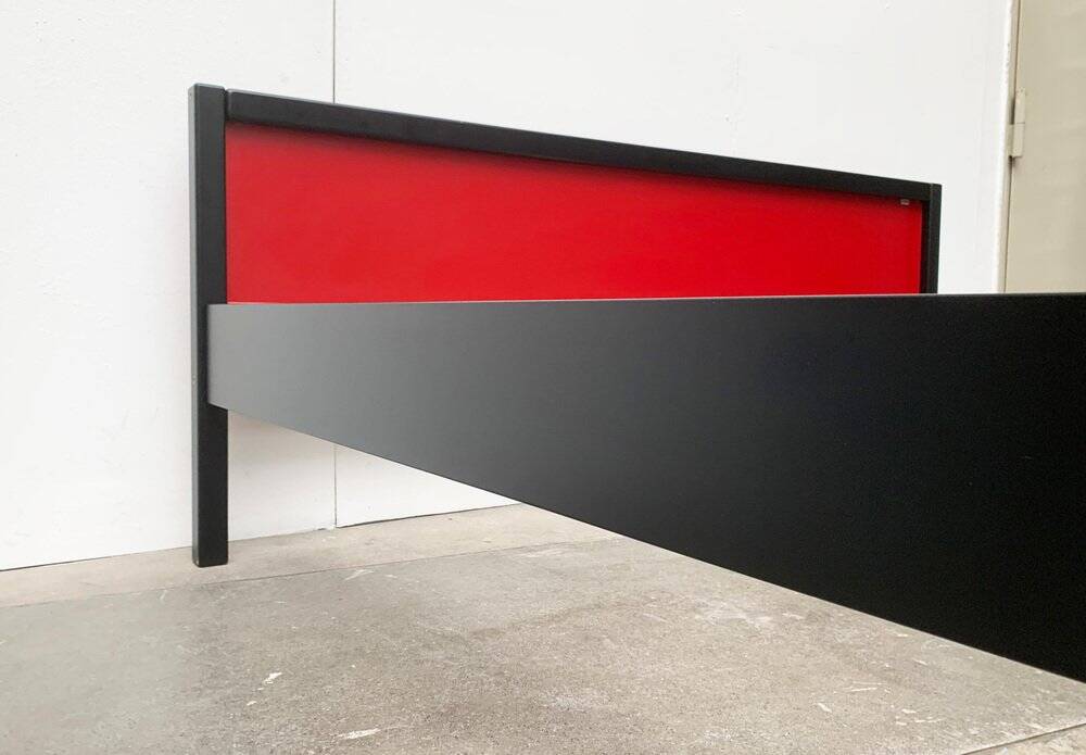 Double bed postmodern German vintage profile system by Elmar Flötotto for Flötotto.