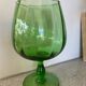 Vase en verre soufflé vert