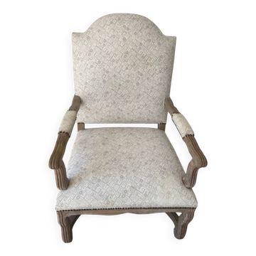 Low armchair in Louis XV style