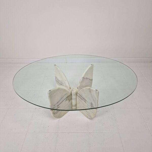 Table basse italienne ''Flower'' en marbre avec plateau ovale à facettes, années 1970