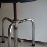 Tripod screw workshop stool in chromed metal and blue skai