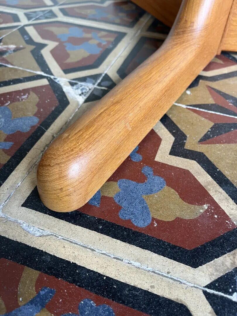 Danish dining table – Dyrlund