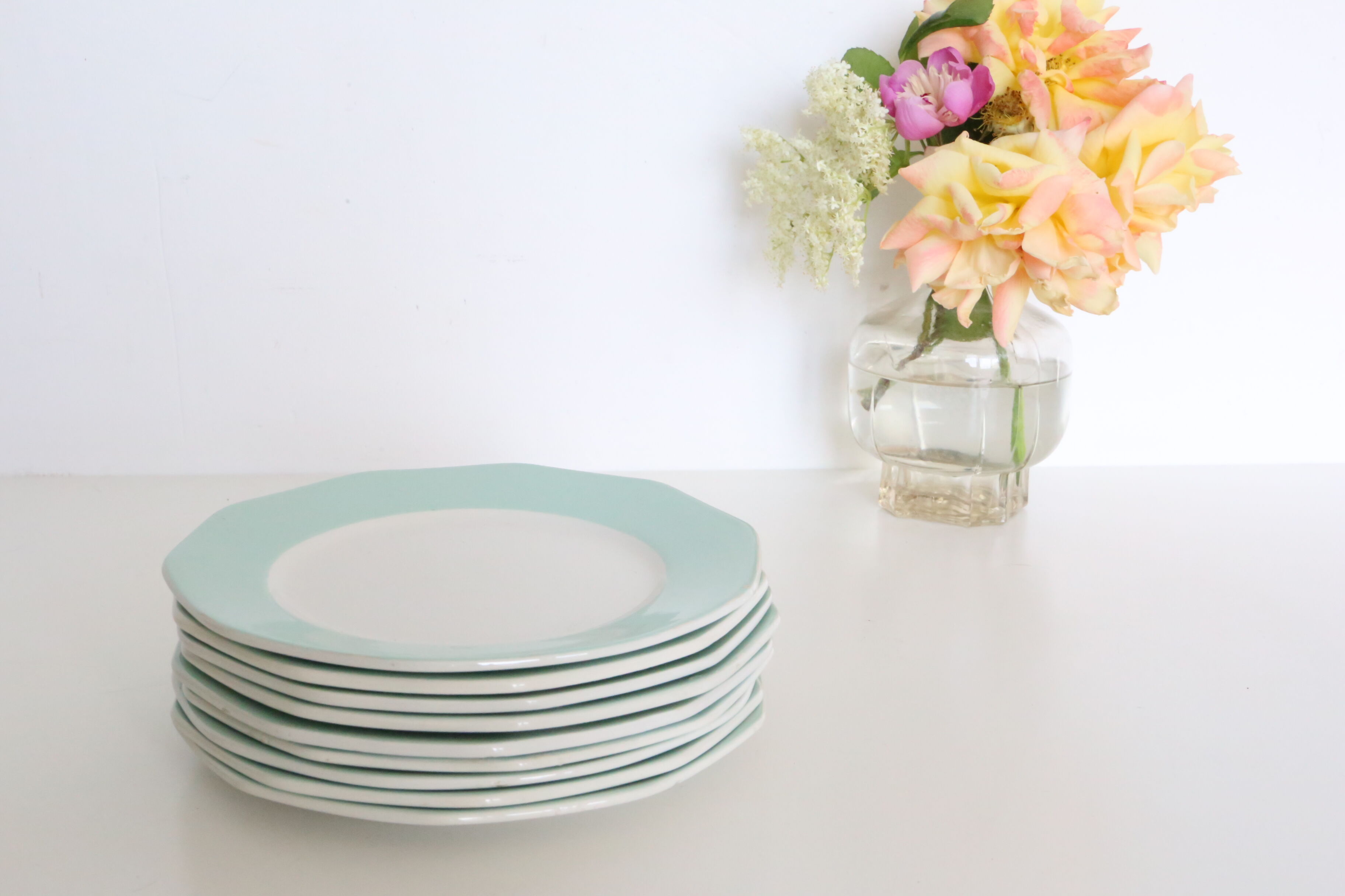 Ensemble de 9 assiettes à dessert décagonales vert mint