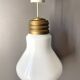 Authentique Suspension forme ampoule géante en opaline des années 80