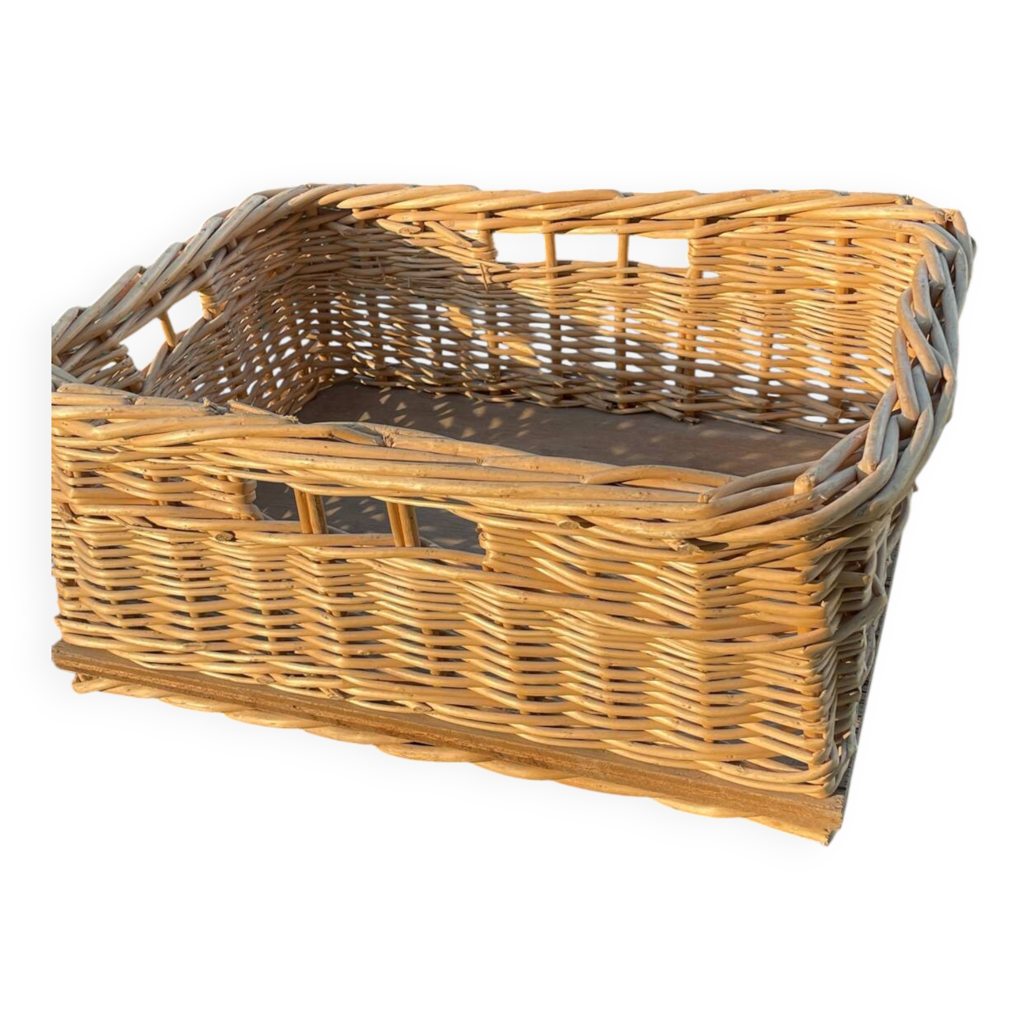 Wicker basket