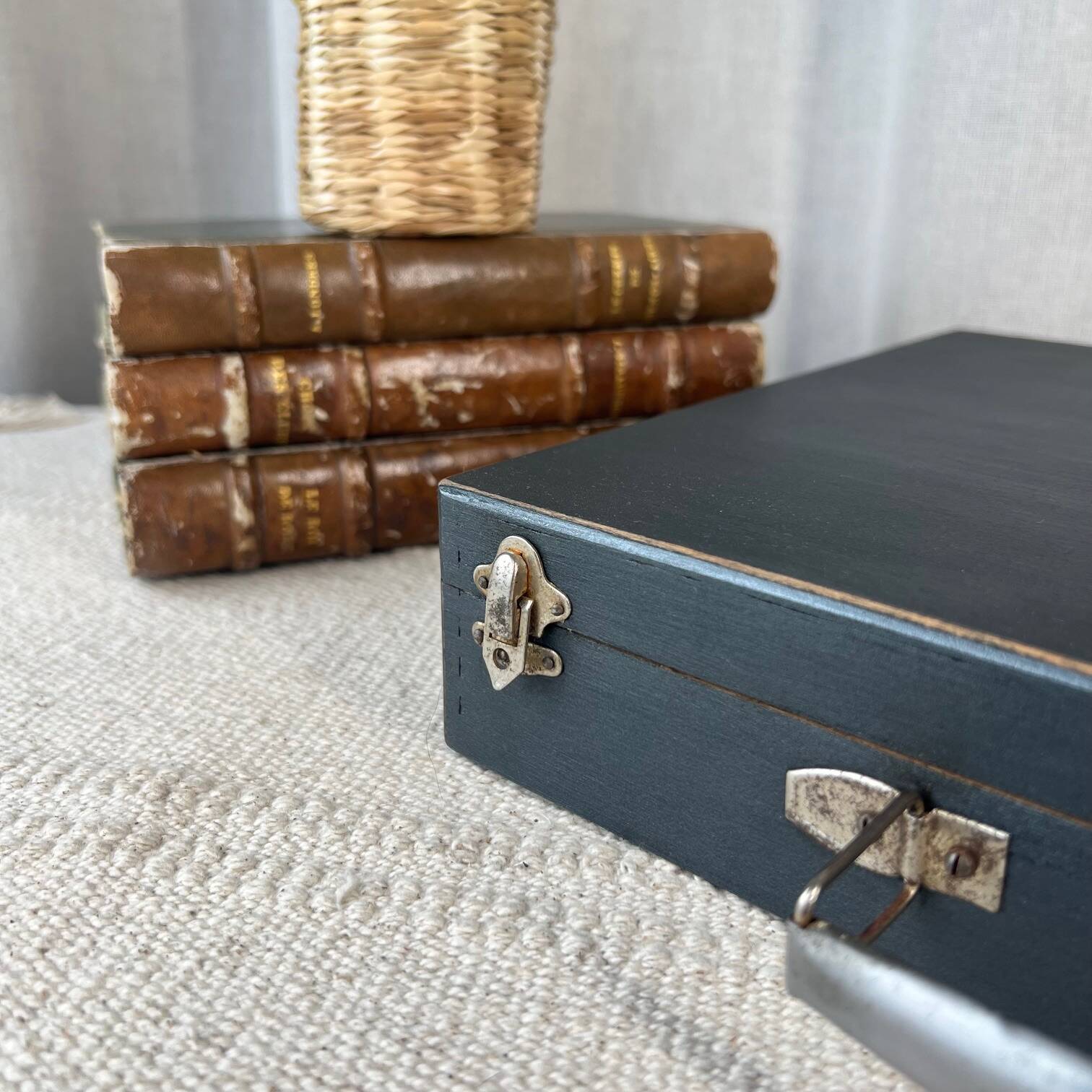 The painter's briefcase