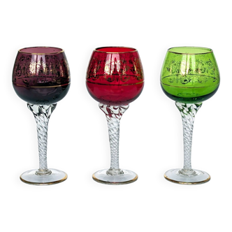 Set of 3 colored wine glasses - Ruby, red, green, gold and twisted foot