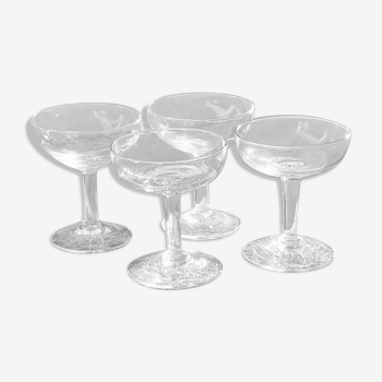 Lot de quatres coupe/verres à pied anciens