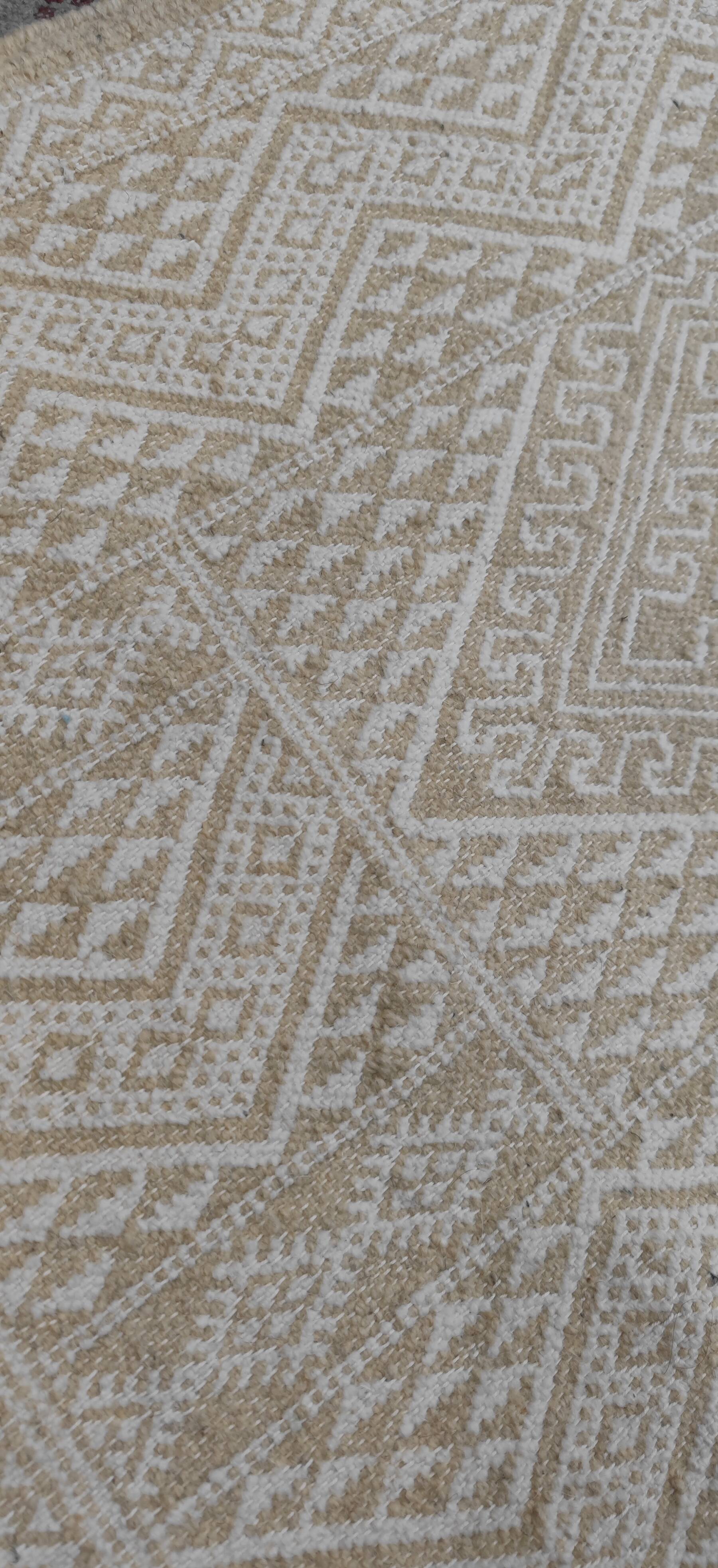 Hand-woven margoum rug in natural wool