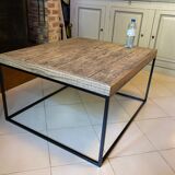 Table basse en bois brut