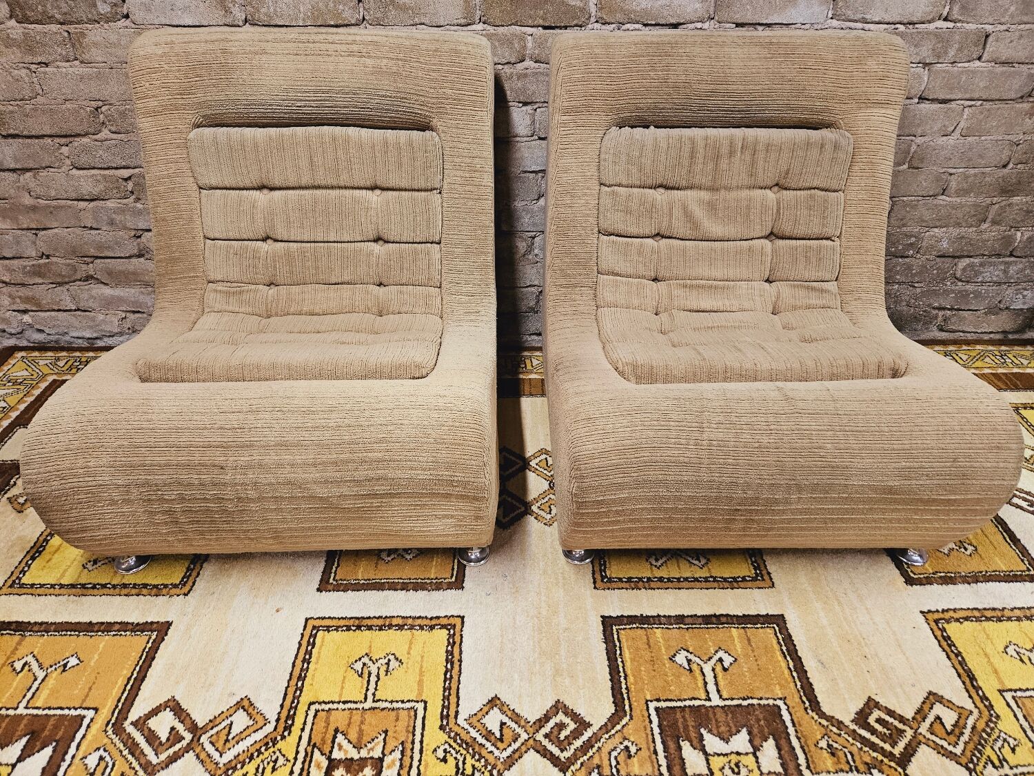 Pair of vintage 70s armchairs