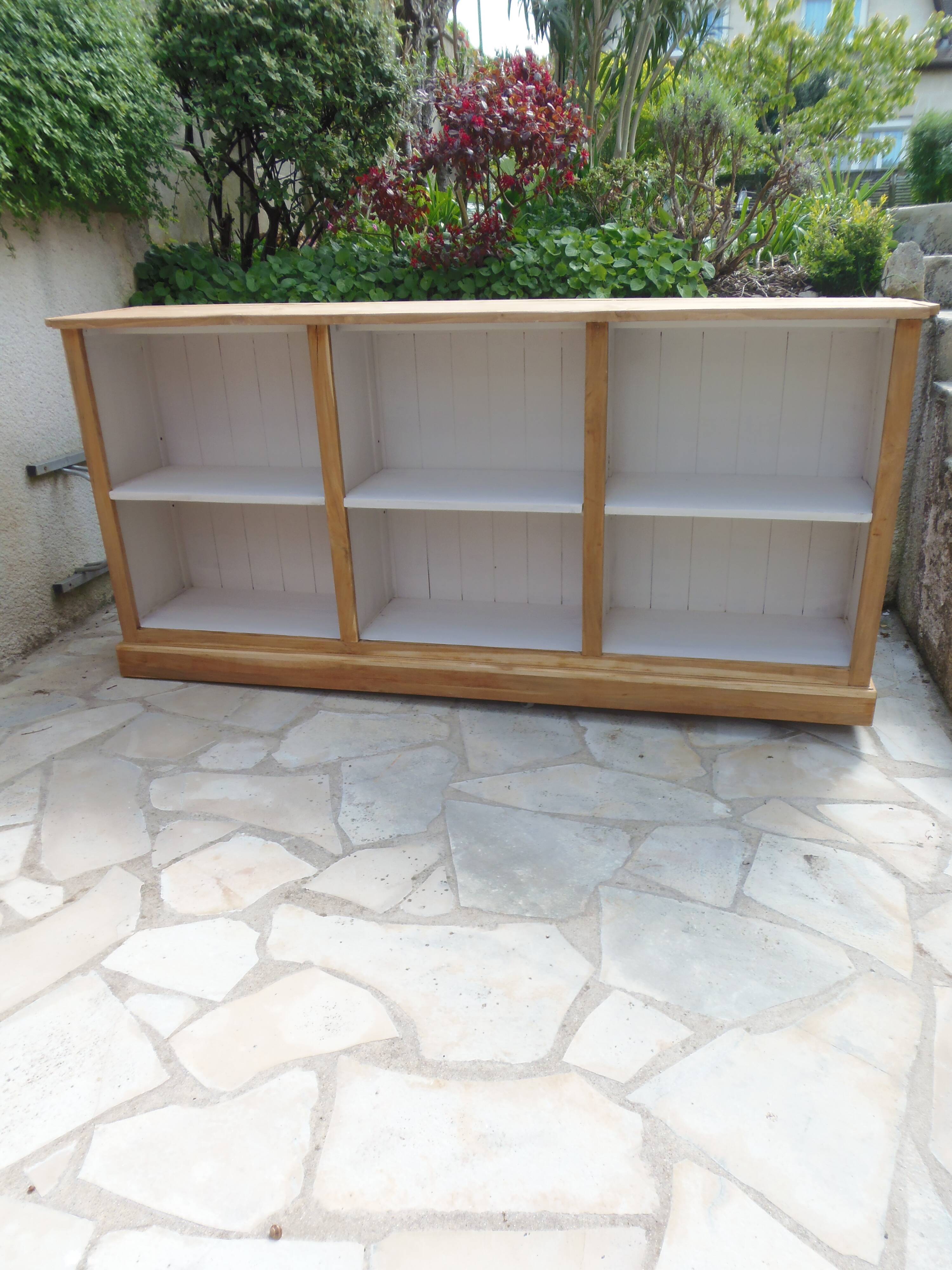 Raw wood craft furniture, pearl gray interior.