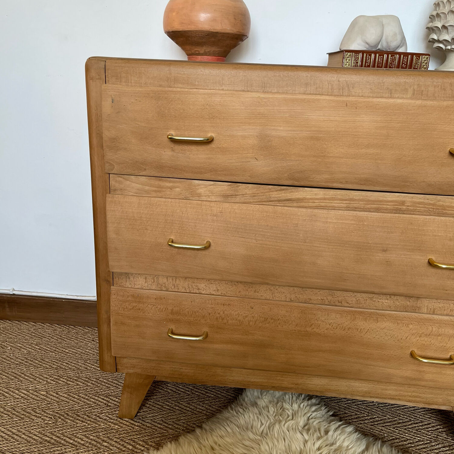 Commode vintage bois pieds compas