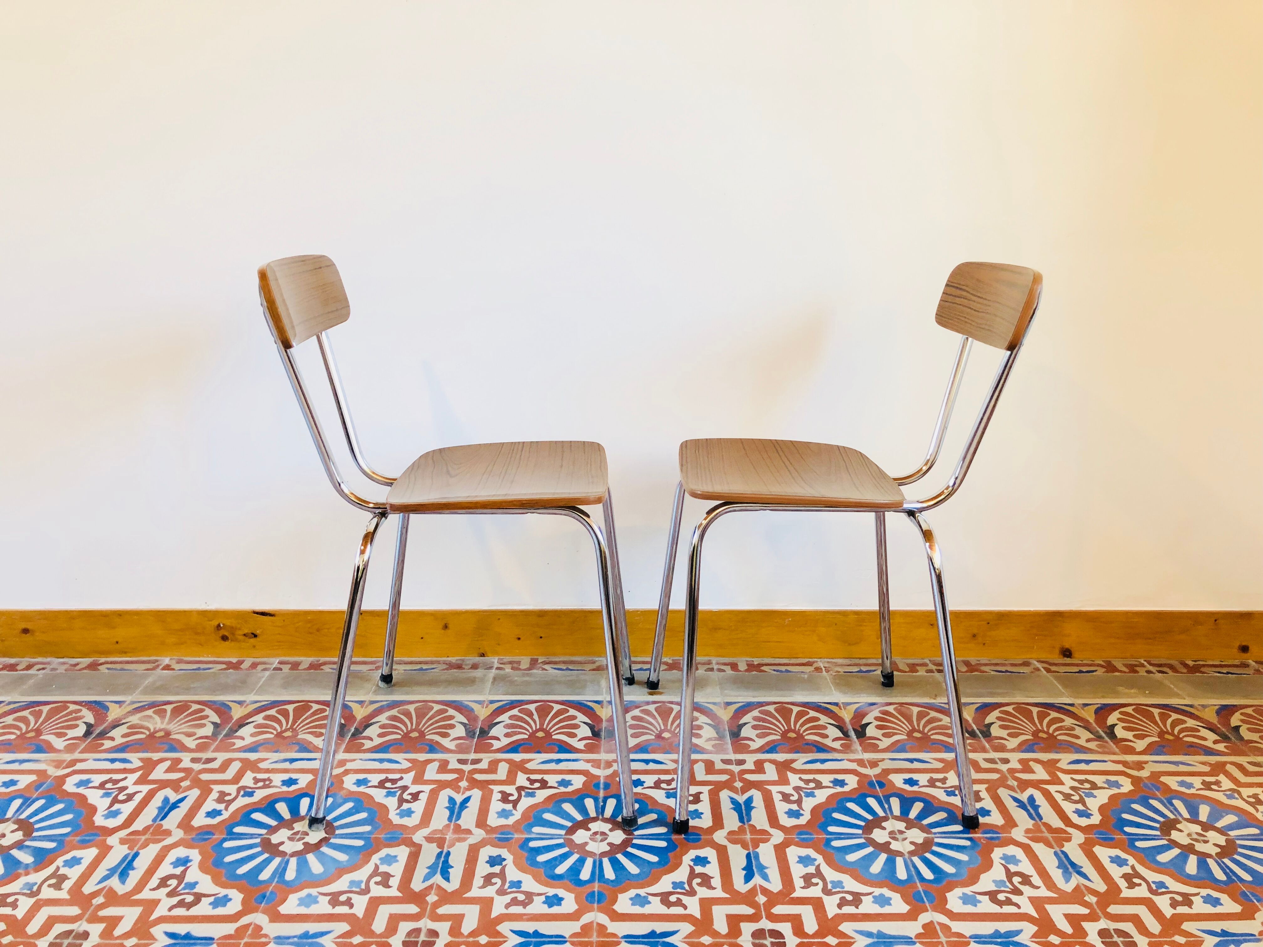 Pair of chairs in formica