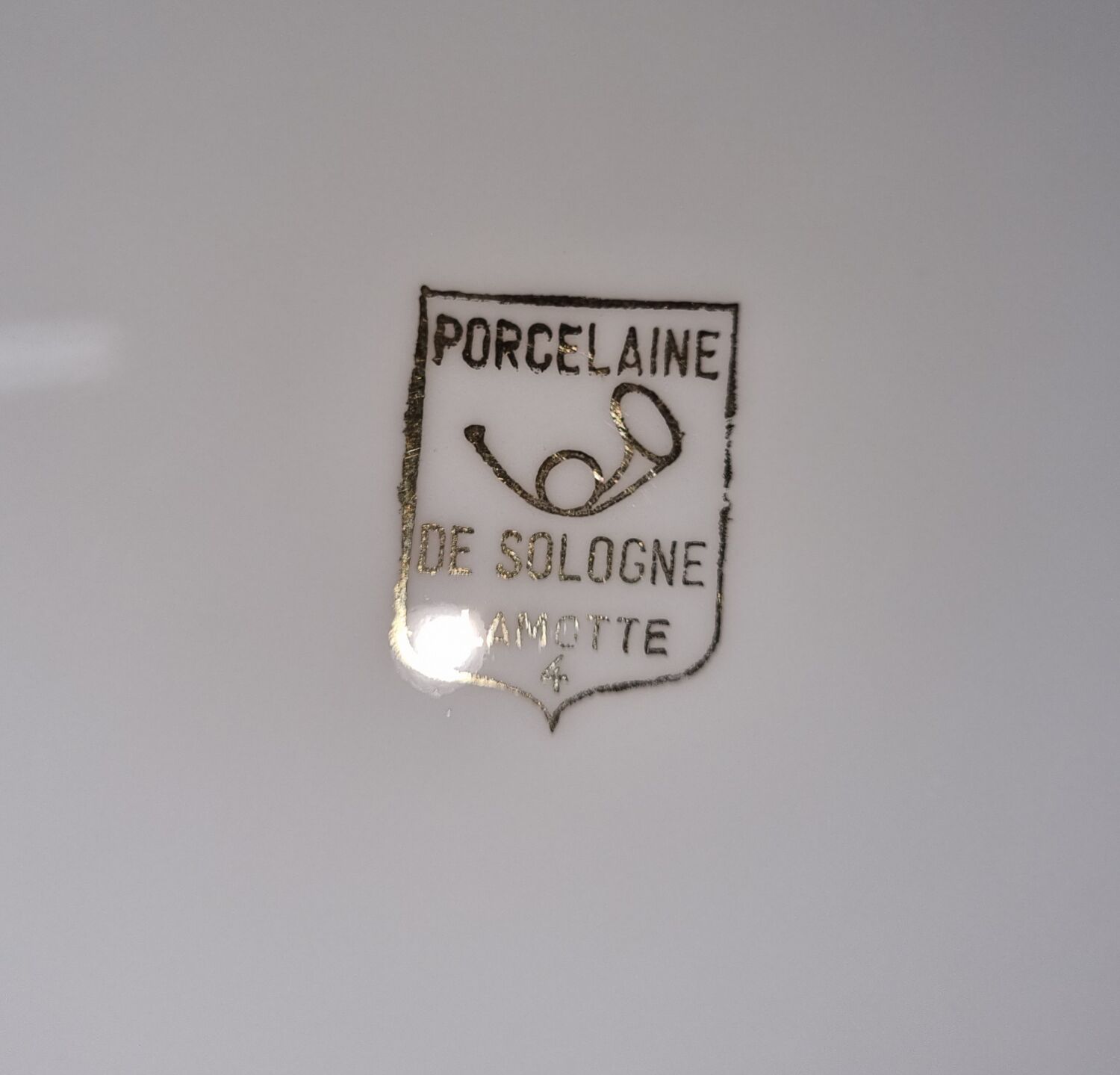 Fine porcelain plates from sologne, lamotte