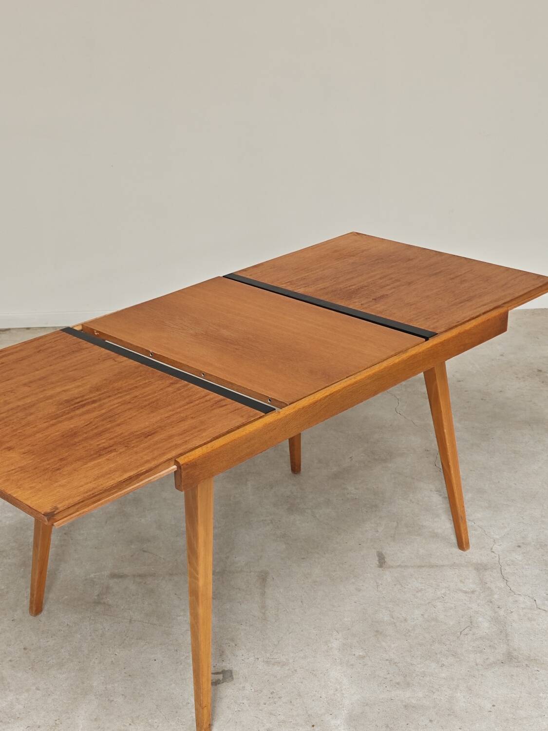 Table a manger a rallonge par Frantisek Jirak pour Tatra , 1960n