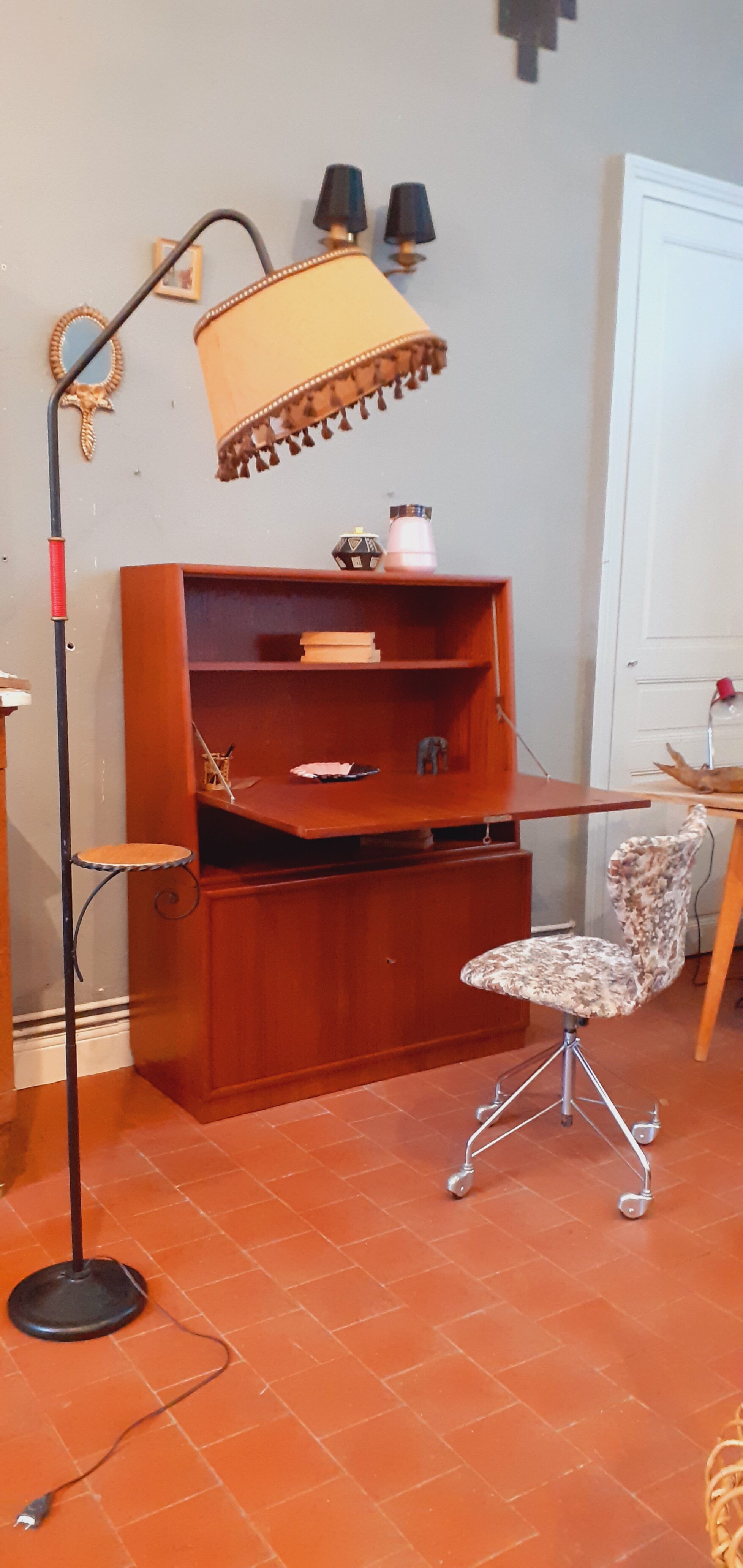 Vintage desk year 60 Scandinavian style