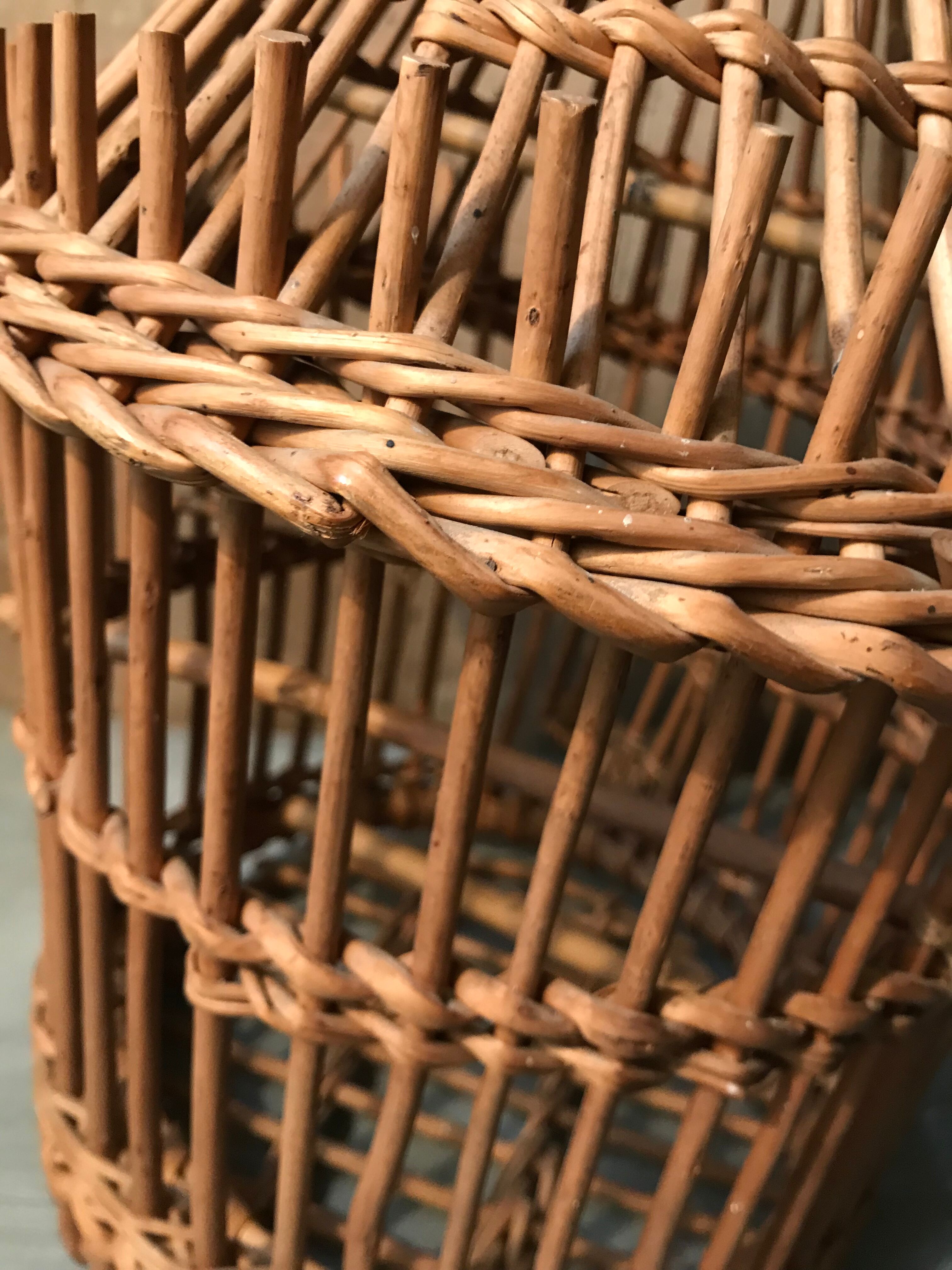 Cage à oiseau en osier