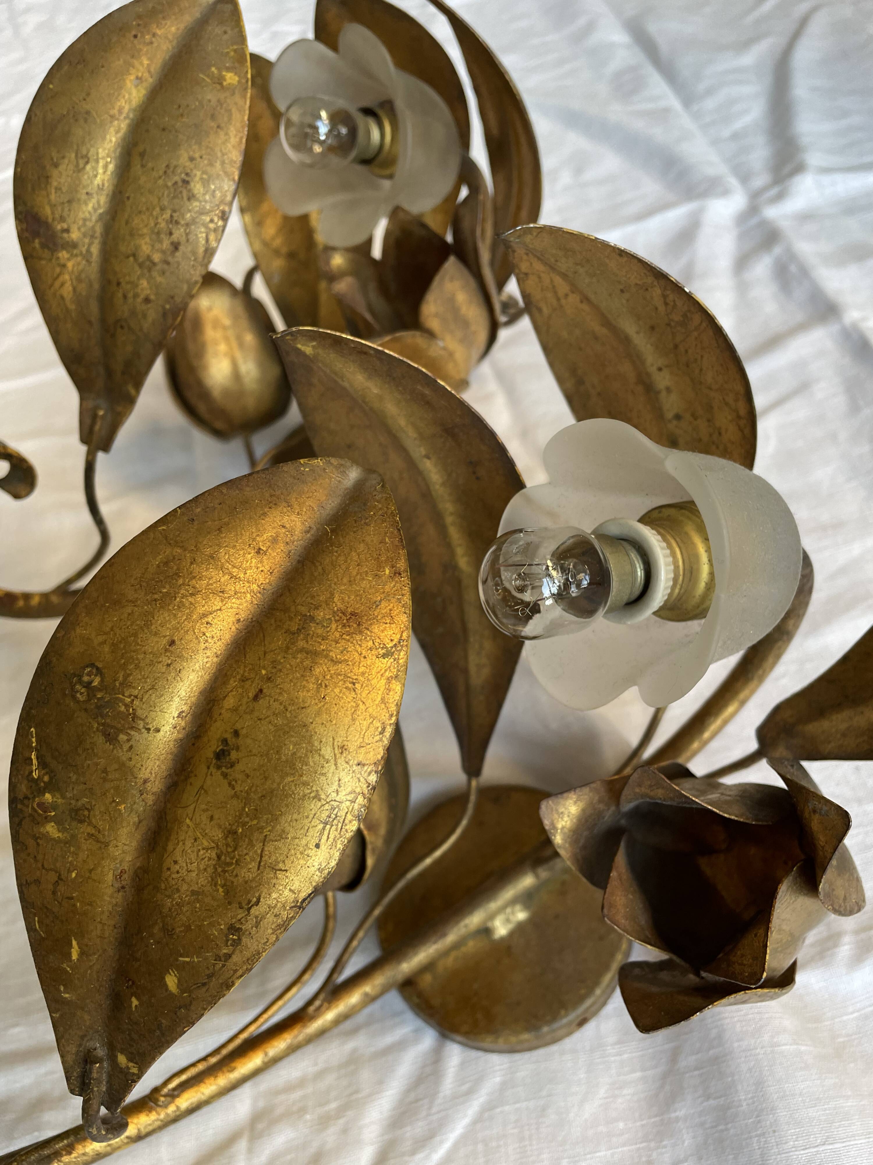 Pair of golden flower wall lights - 20th century