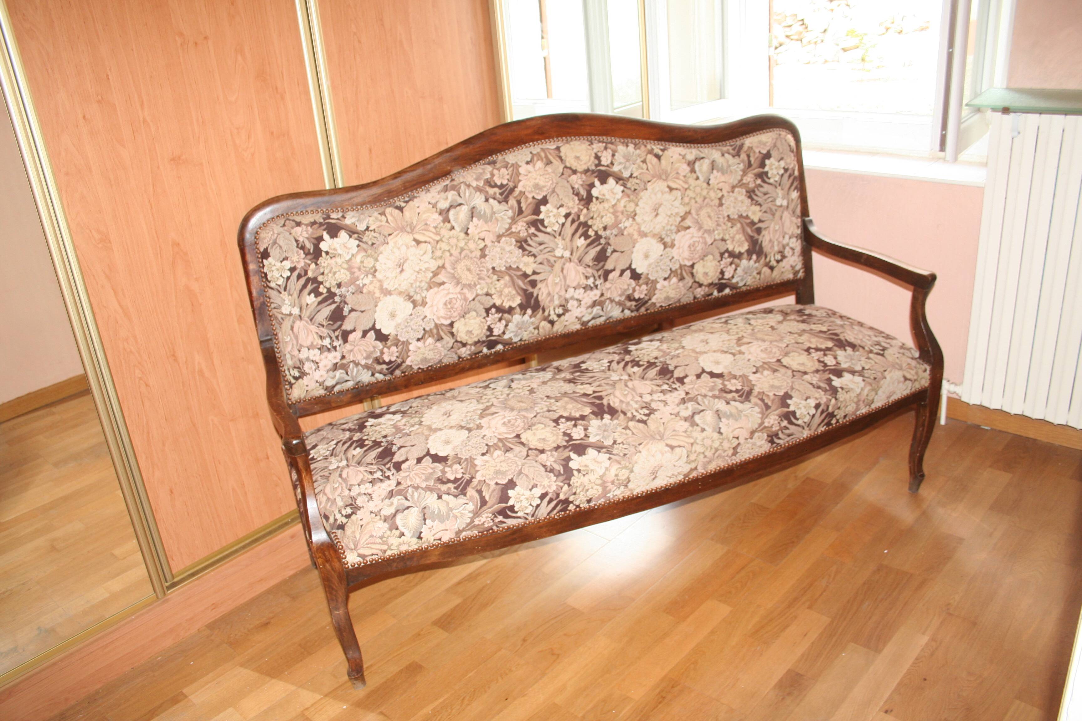 Old provencal bench studded fabric & solid wood 3 seat