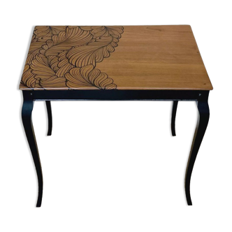 Table Laubisch-Hirth