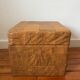 Pouf coffre cuir patchwork vintage circa 1960