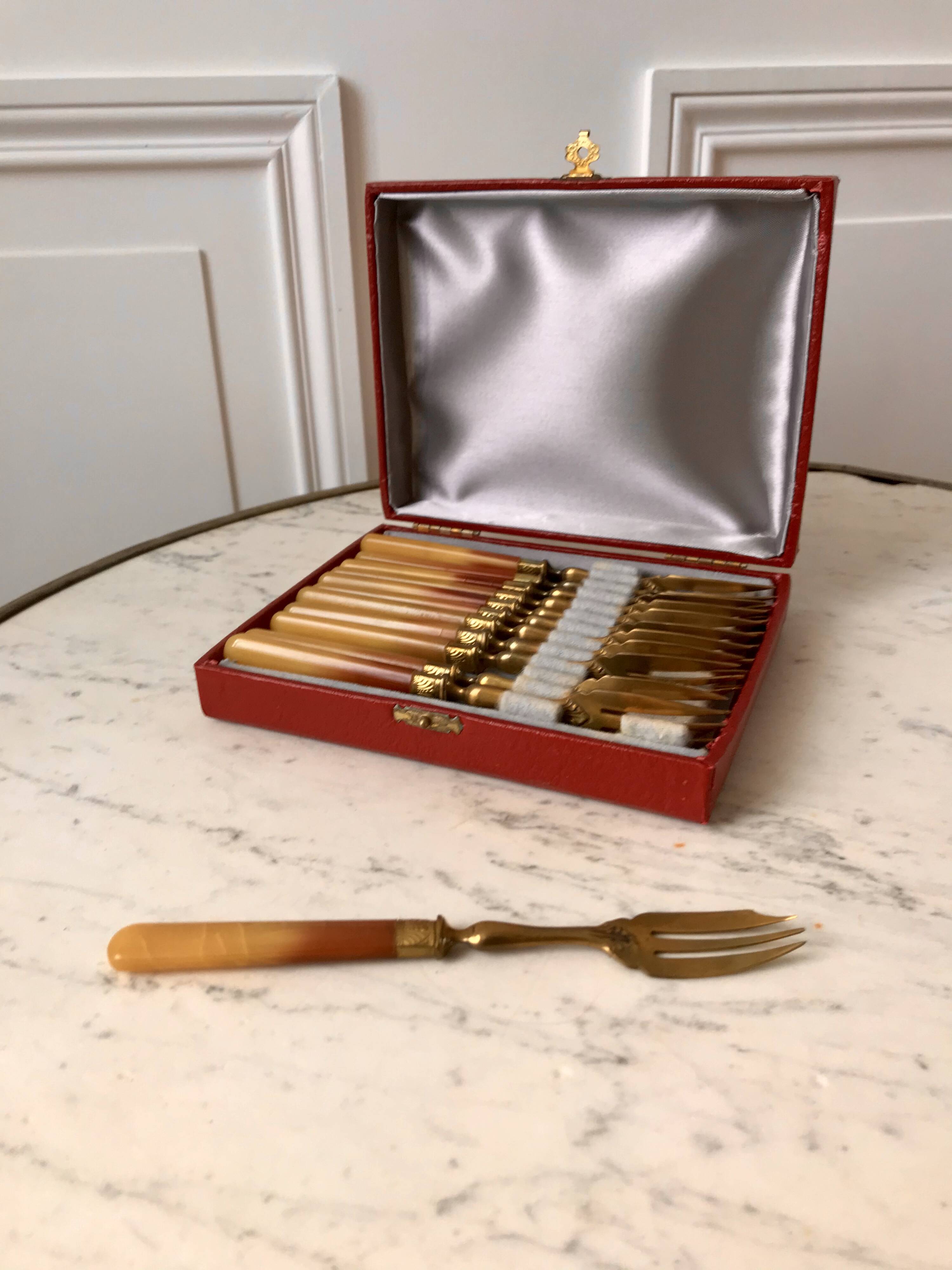 set of 12 horn dessert forks from the 50s