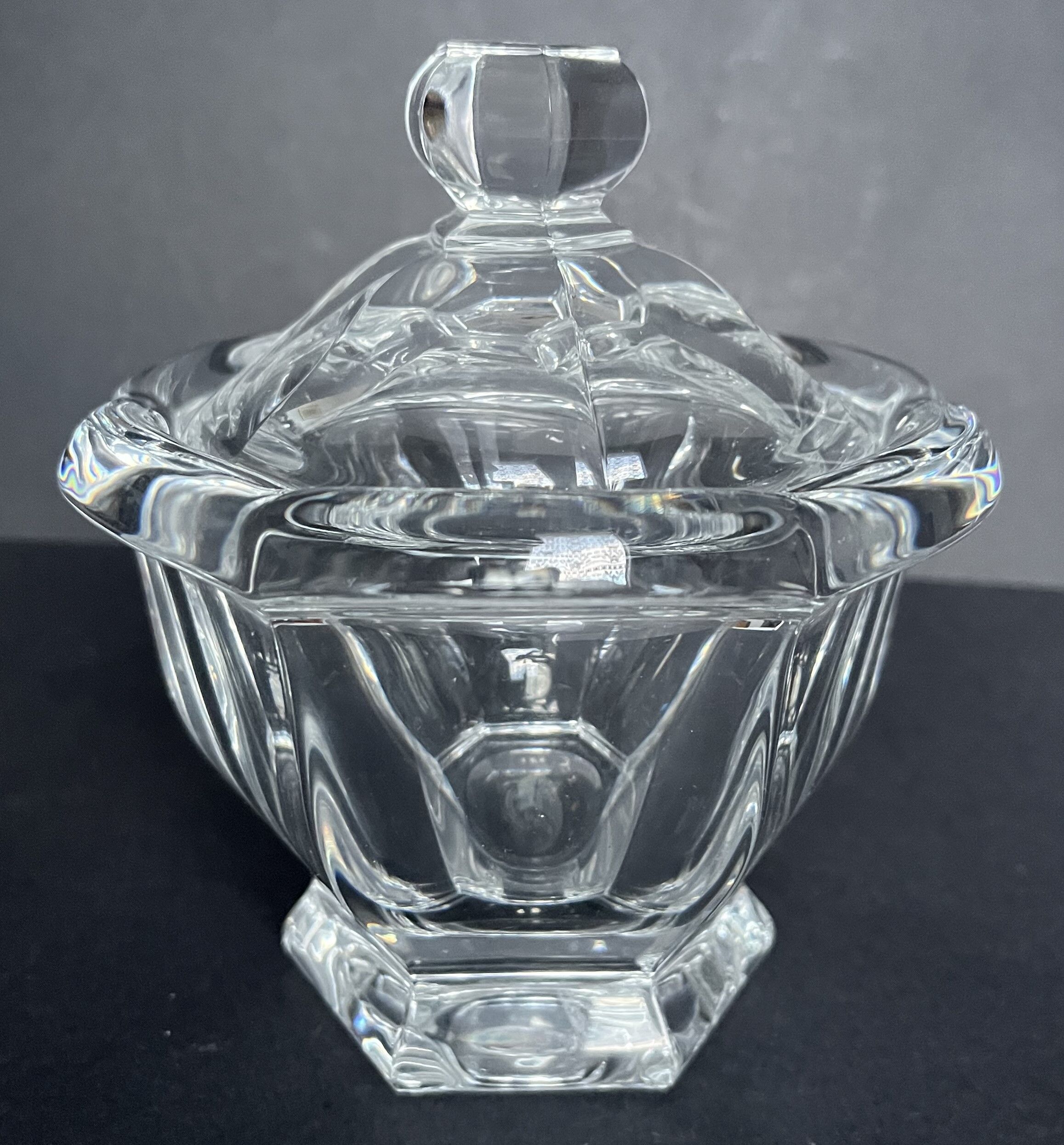 Baccarat crystal dredder