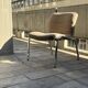 Fauteuil bas vintage chrome et tissu gris/beige