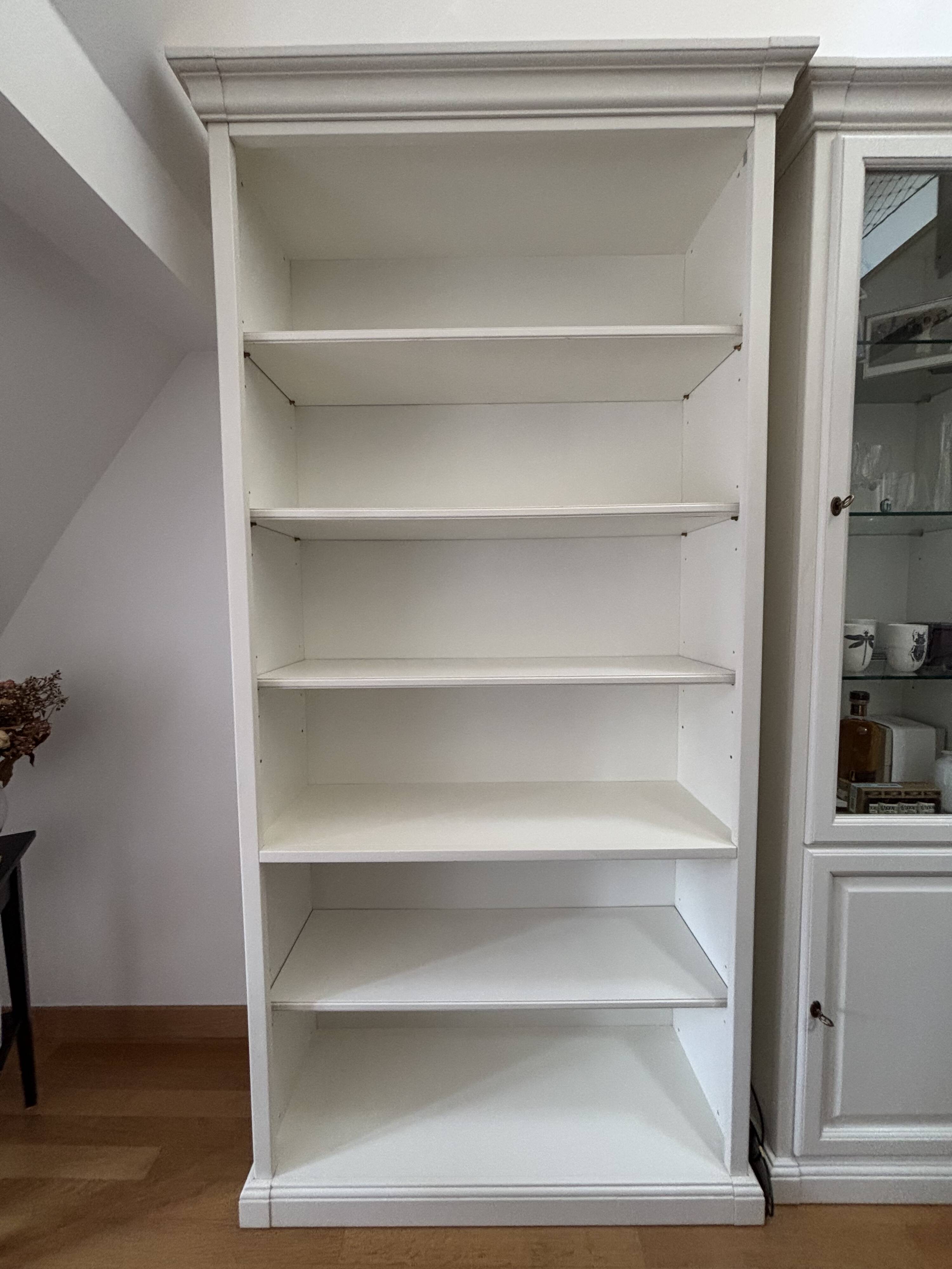 Italian artisan library Selva